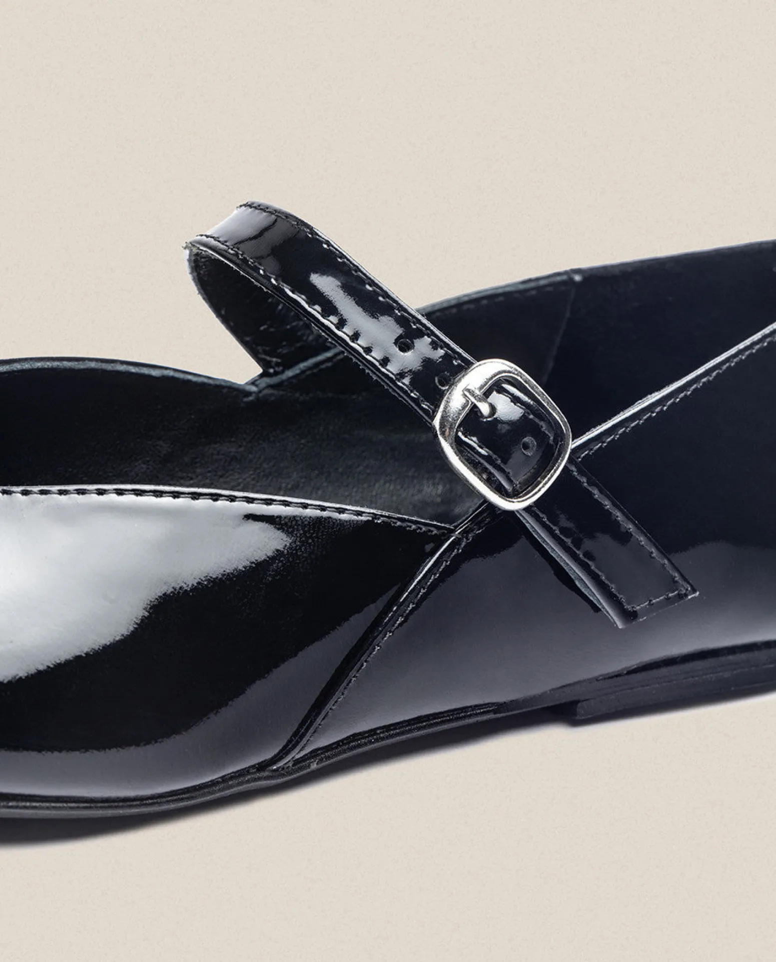Flat Shoe ARI-001 Black
