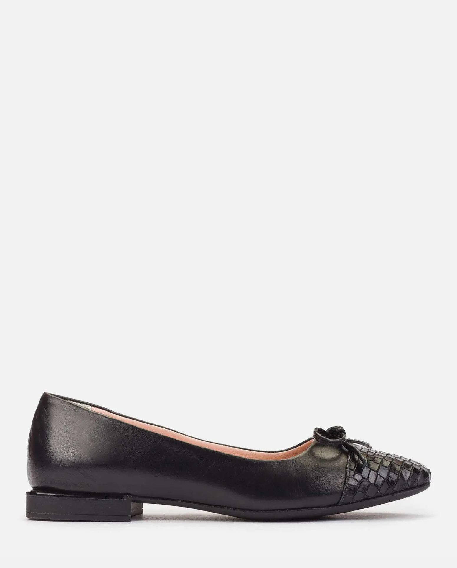 Flat Shoe CANADA-001 Black