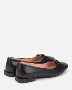 Flat Shoe CANADA-001 Black