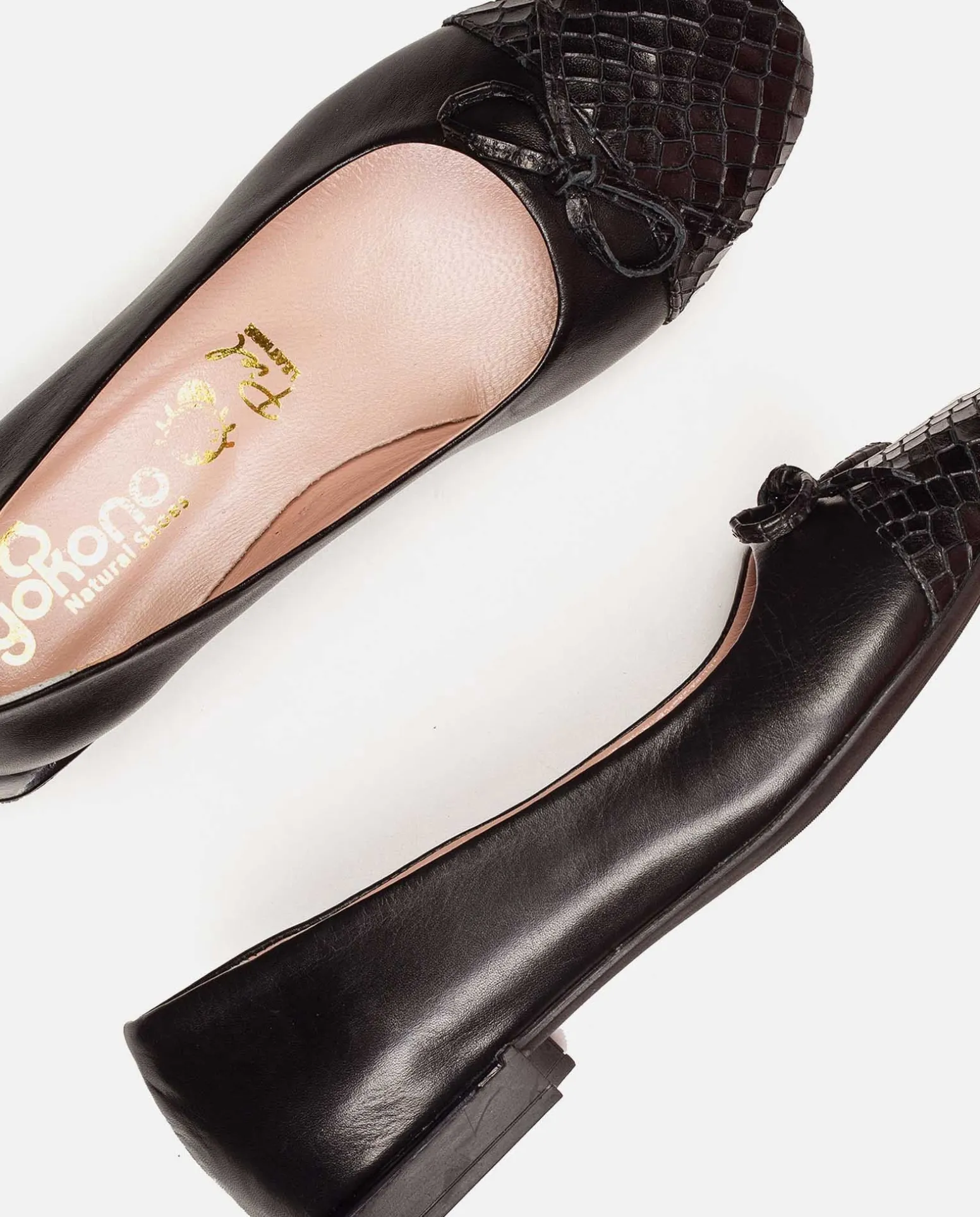 Flat Shoe CANADA-001 Black