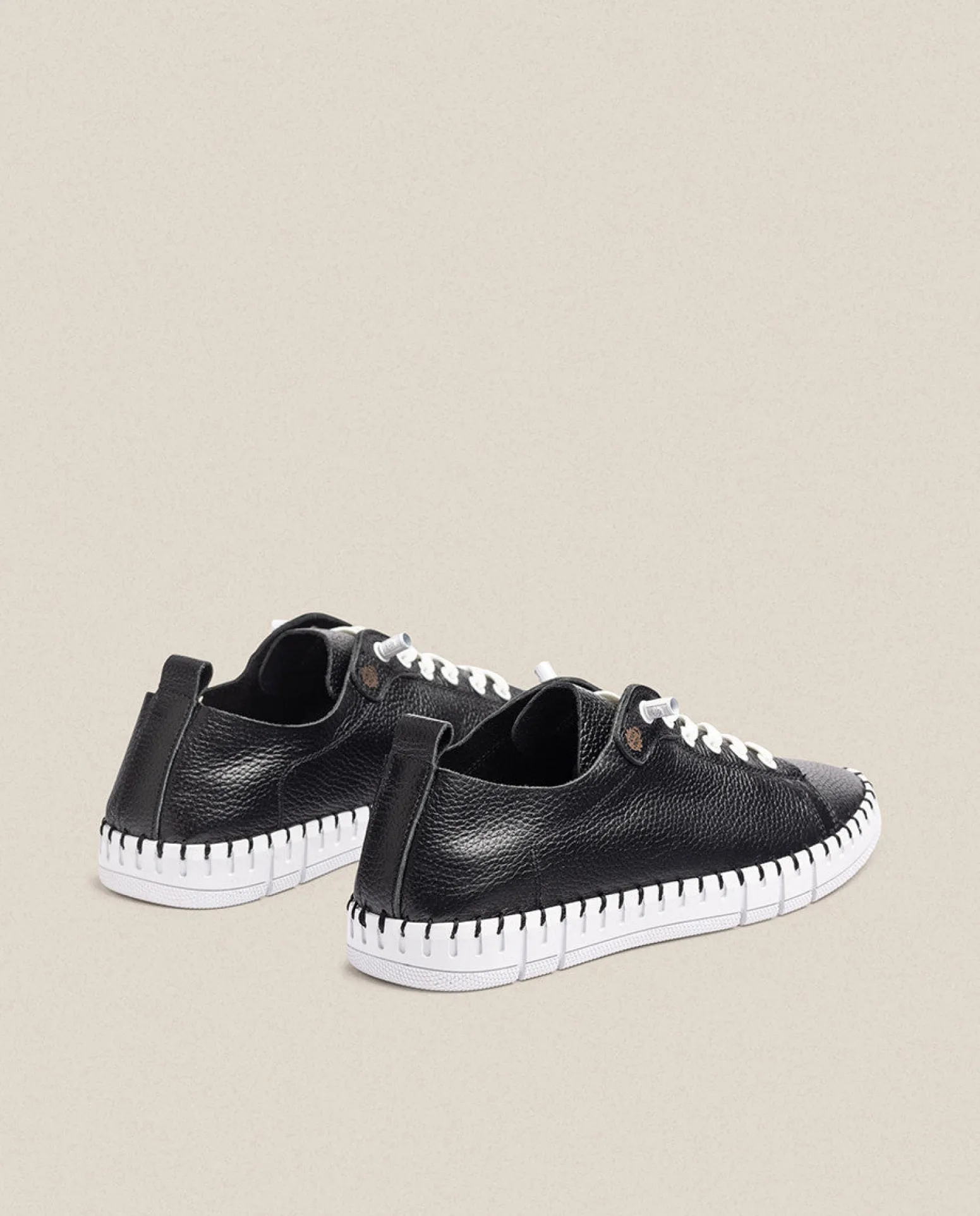 Flat Shoe FLOW-004 Black