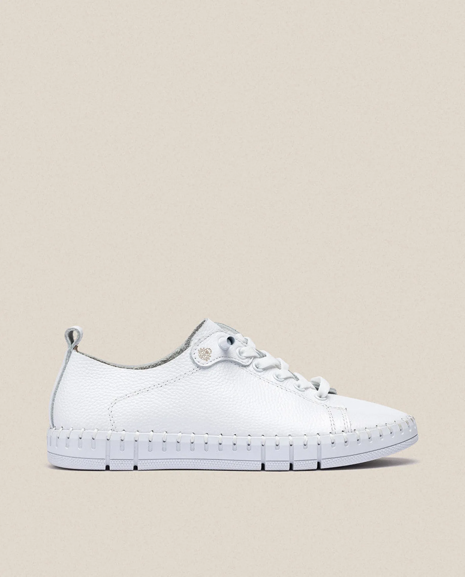 Flat Shoe FLOW-004 White