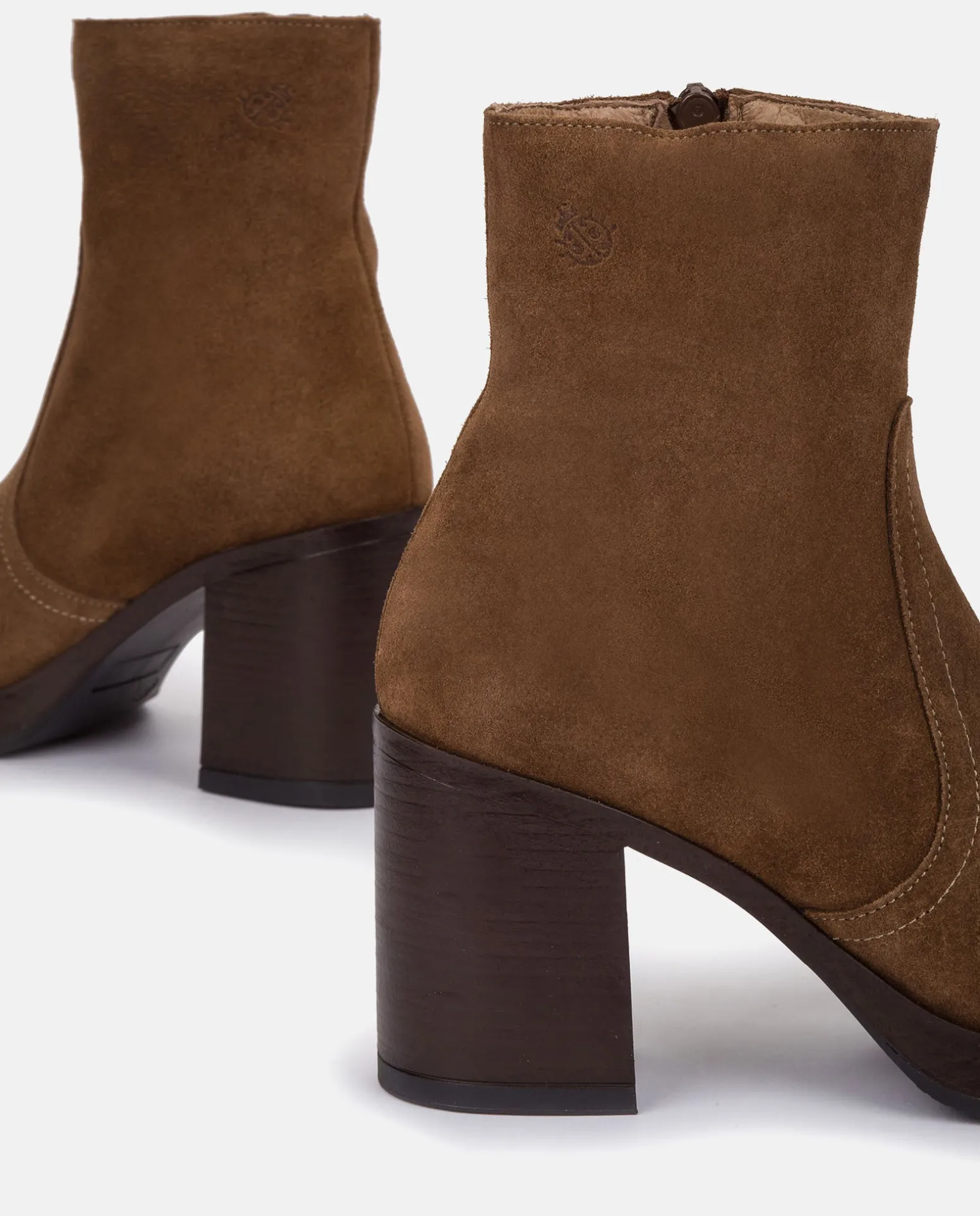 Heeled Shoe KOLIN-001 Brown