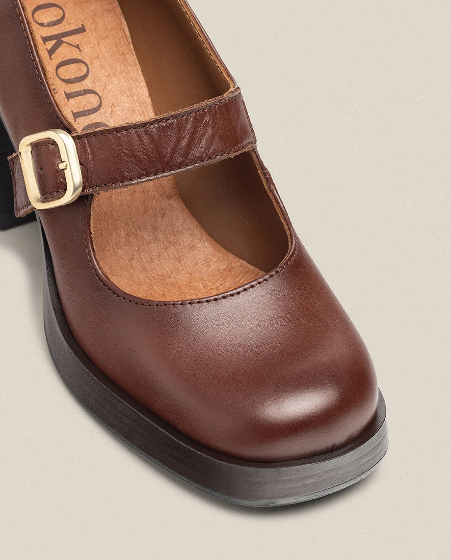 Heeled Shoe KOLIN-010 Brown
