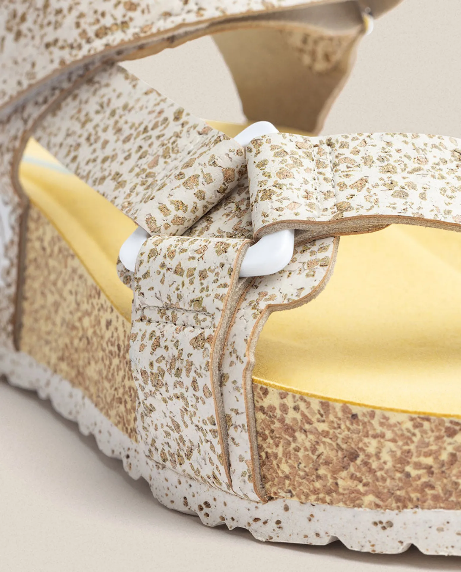 Platform Sandal West 007 White